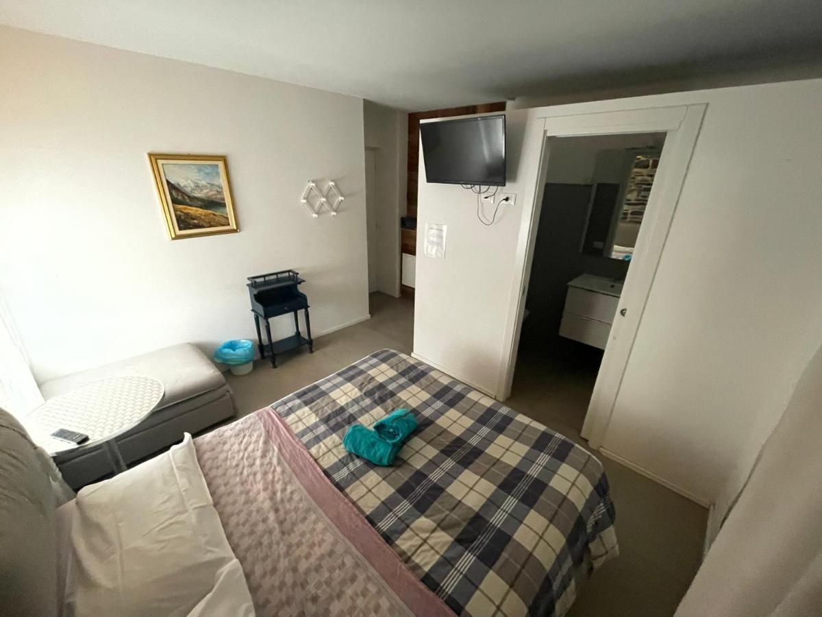 Smile Accomodation Aosta Exterior foto